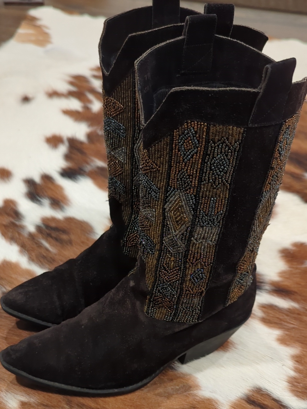 Vintage Caparros dark brown suede Western boots-intricate multi-colored Beading - Picture 4 of 9